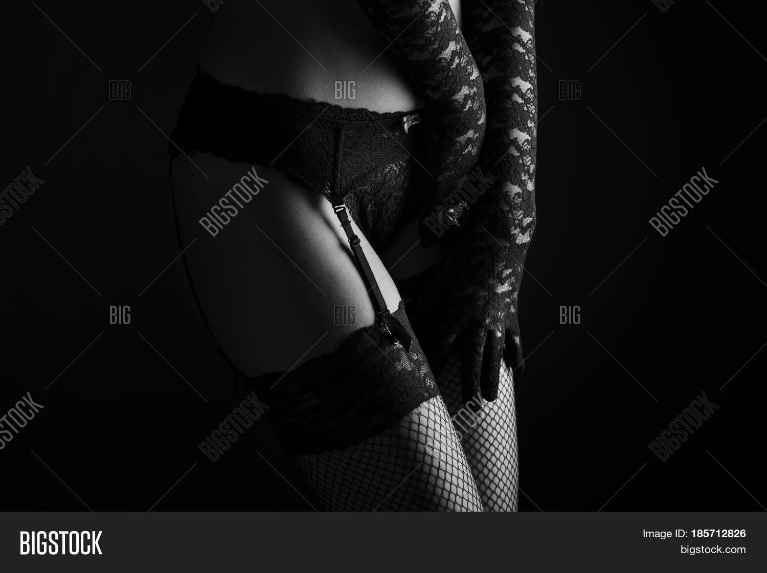damon blackburn add sexy women black and white photo