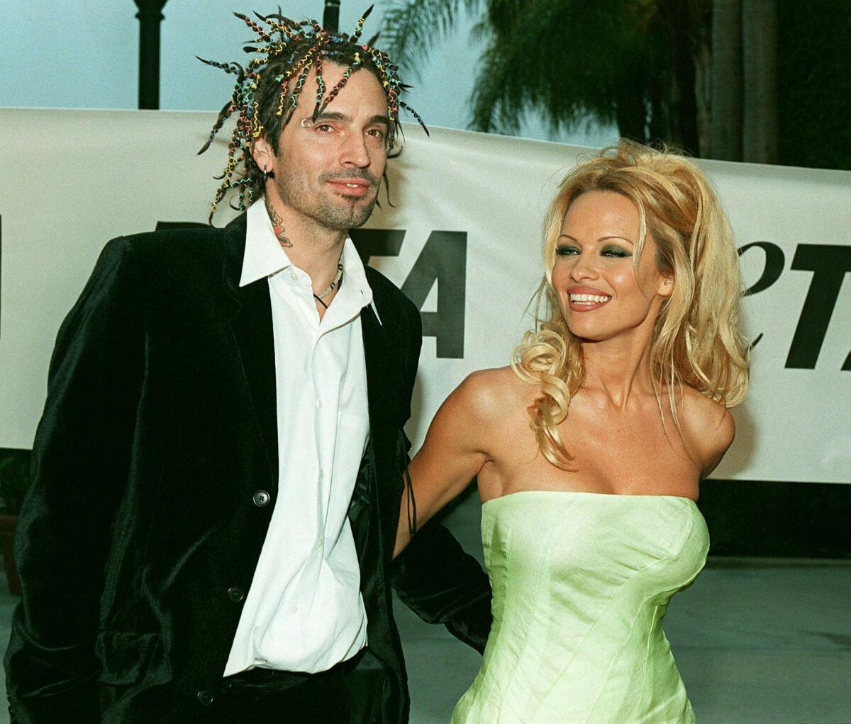 ashley sponsler recommends Pamela Anderson Hottest Videos