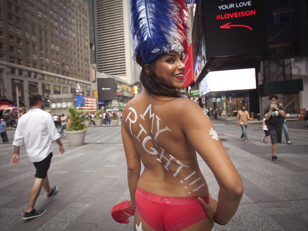 Best of Times square body paint girl