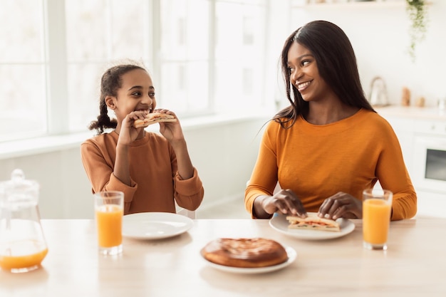 mom eating daughter