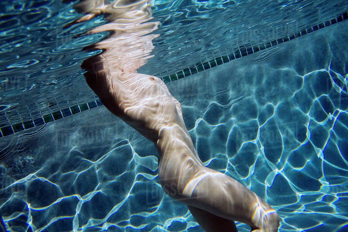 brandon combs add photo nude women swimming underwater