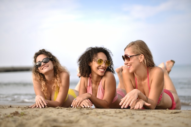 Ladies On The Beach Pictures sohn ficken