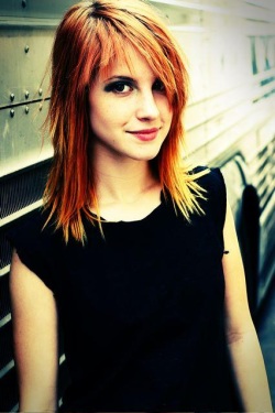 amal soleh add photo hayley williams topless