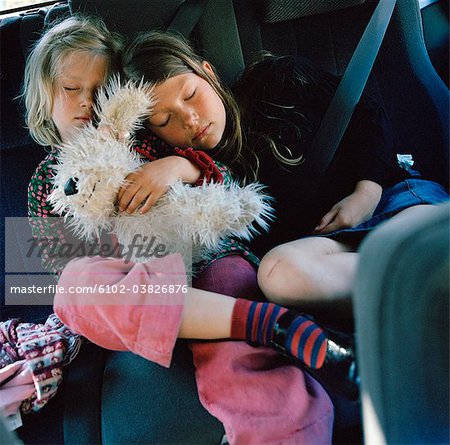 cari evans share two girls sleeping together photos