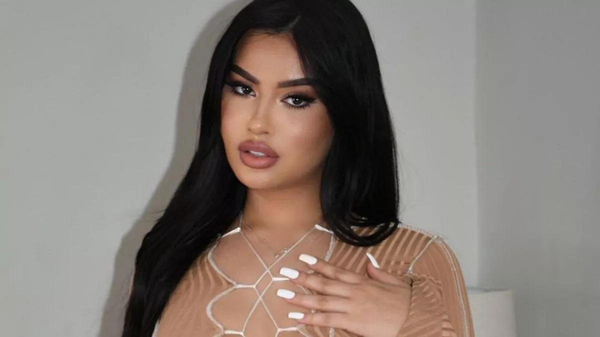 Kylie Jenner Lookalike Porn hidden porn