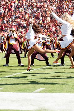 Usc Song Girls Upskirt wiese gefickt