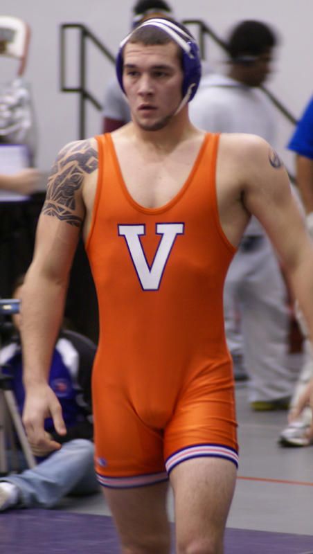 wrestling singlet bulge pics