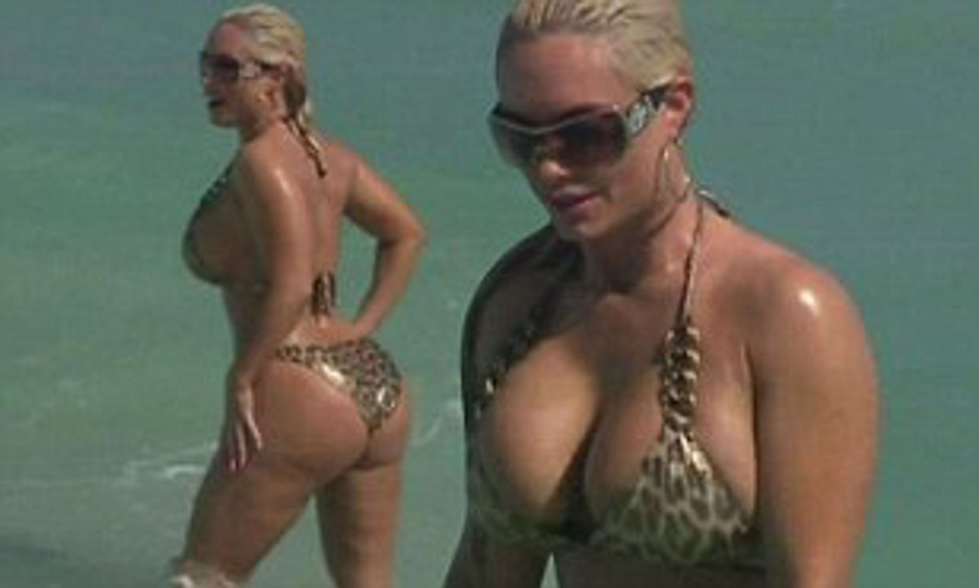 amber petree recommends Coco Austin Nude Gif
