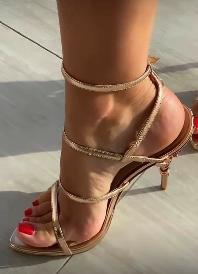 cleo turner recommends Sexy Feet In High Heels Pics