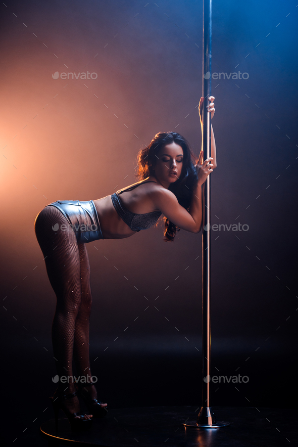 carla mcintyre add hot stripper dance photo