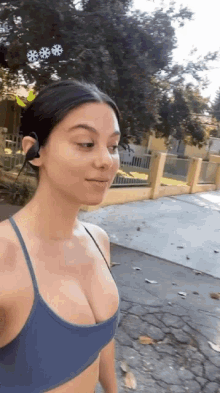 amie gibbons recommends sexy kira kosarin pic
