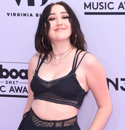 debby benton recommends noah cyrus porn pic