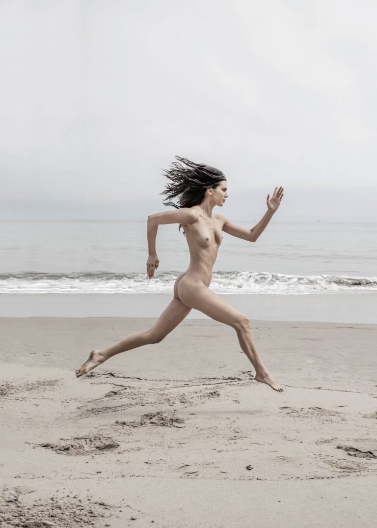 Kendall Jenner Running On The Beach Nude Porn pay porm