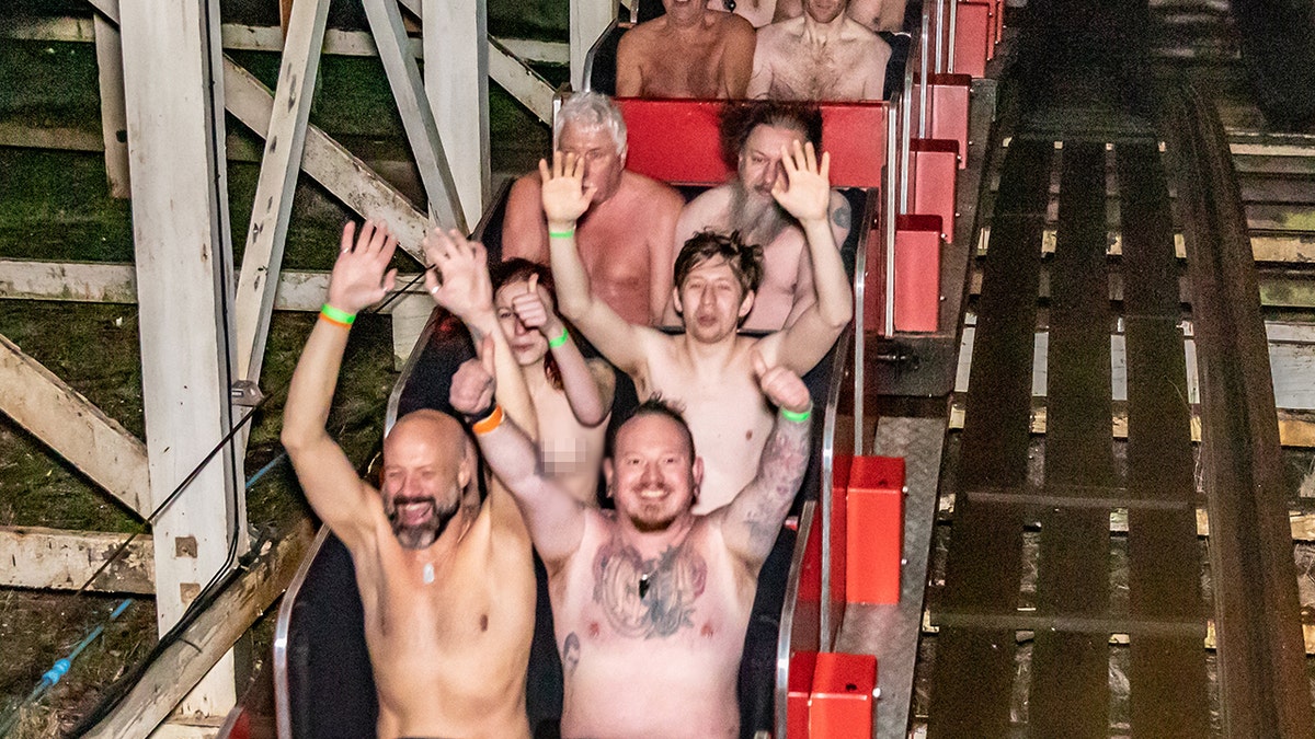 chad mattison recommends Nude At Theme Park