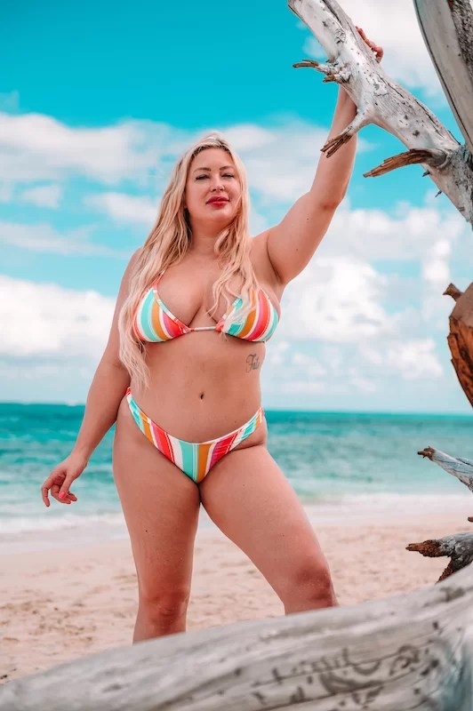 carla mackay recommends Huge Tits String Bikini
