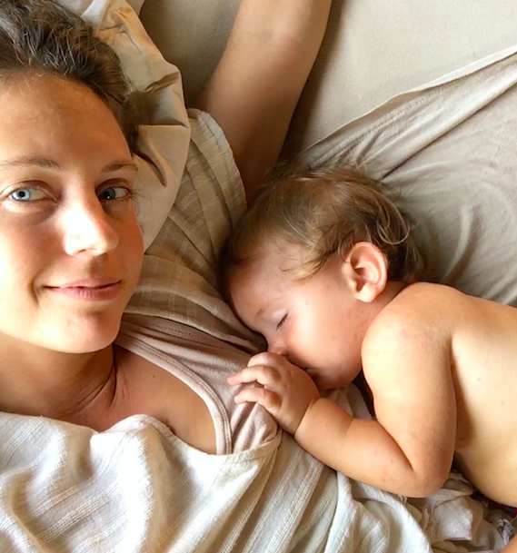 claire shotwell share breastfeeding in public tumblr photos
