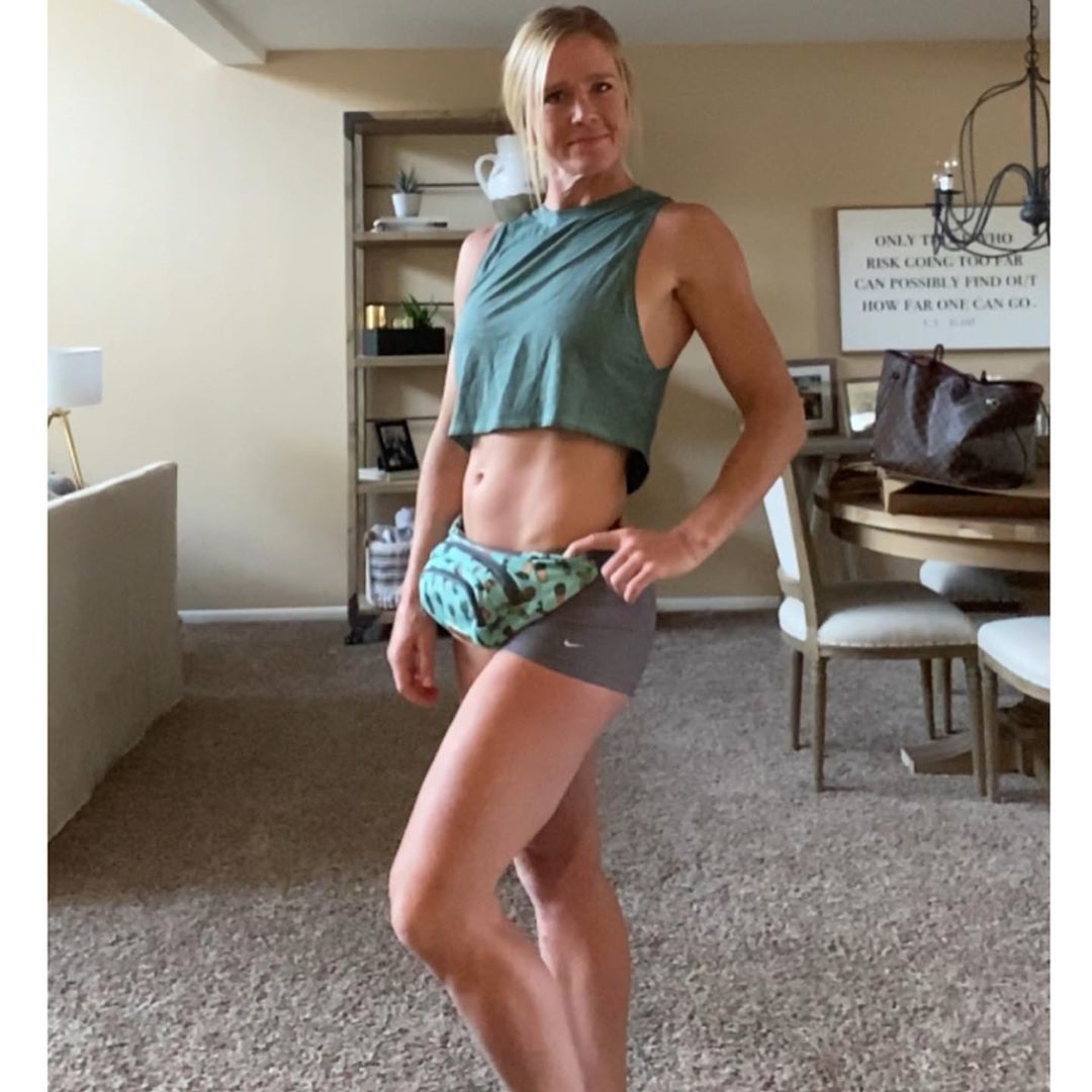 carl salazar recommends holly holm sexy pictures pic