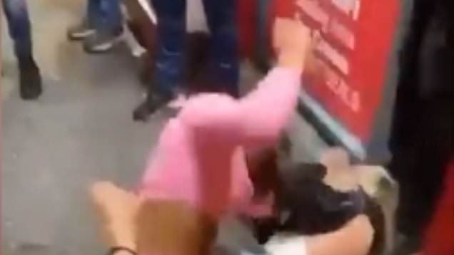 girl street fights caught on video