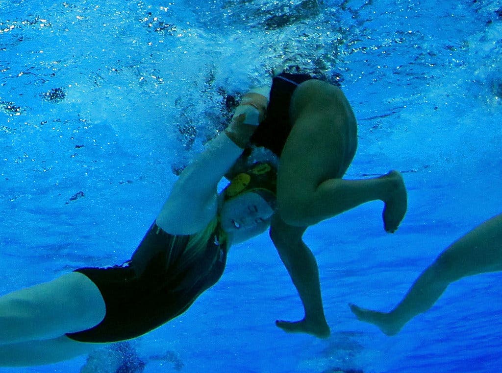alex effertz share womens water polo underwater fights photos