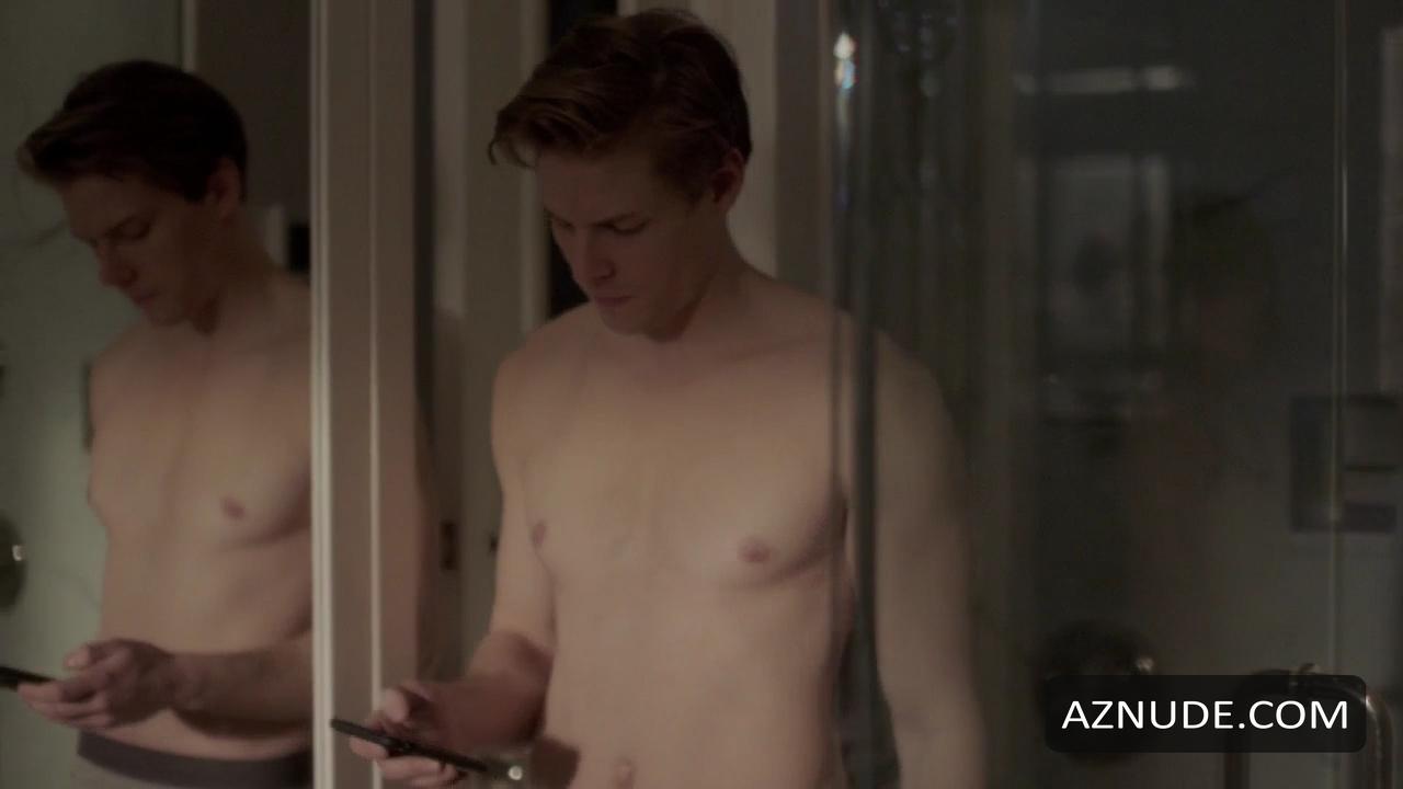 angela lledo recommends hunter parrish naked pic