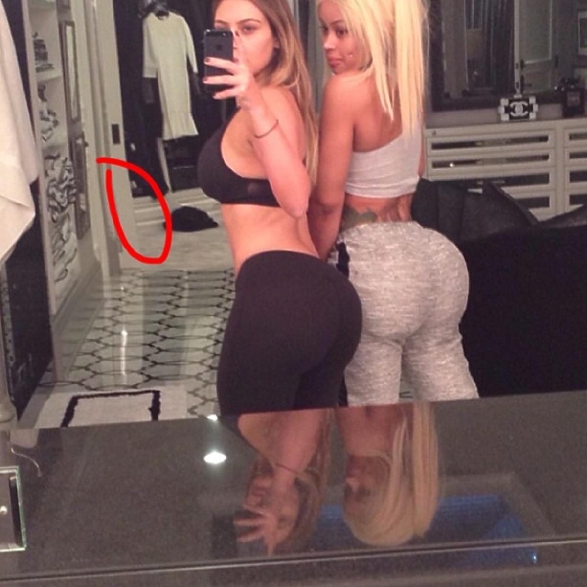 dennis gelbman add photo kim k selfie uncensored