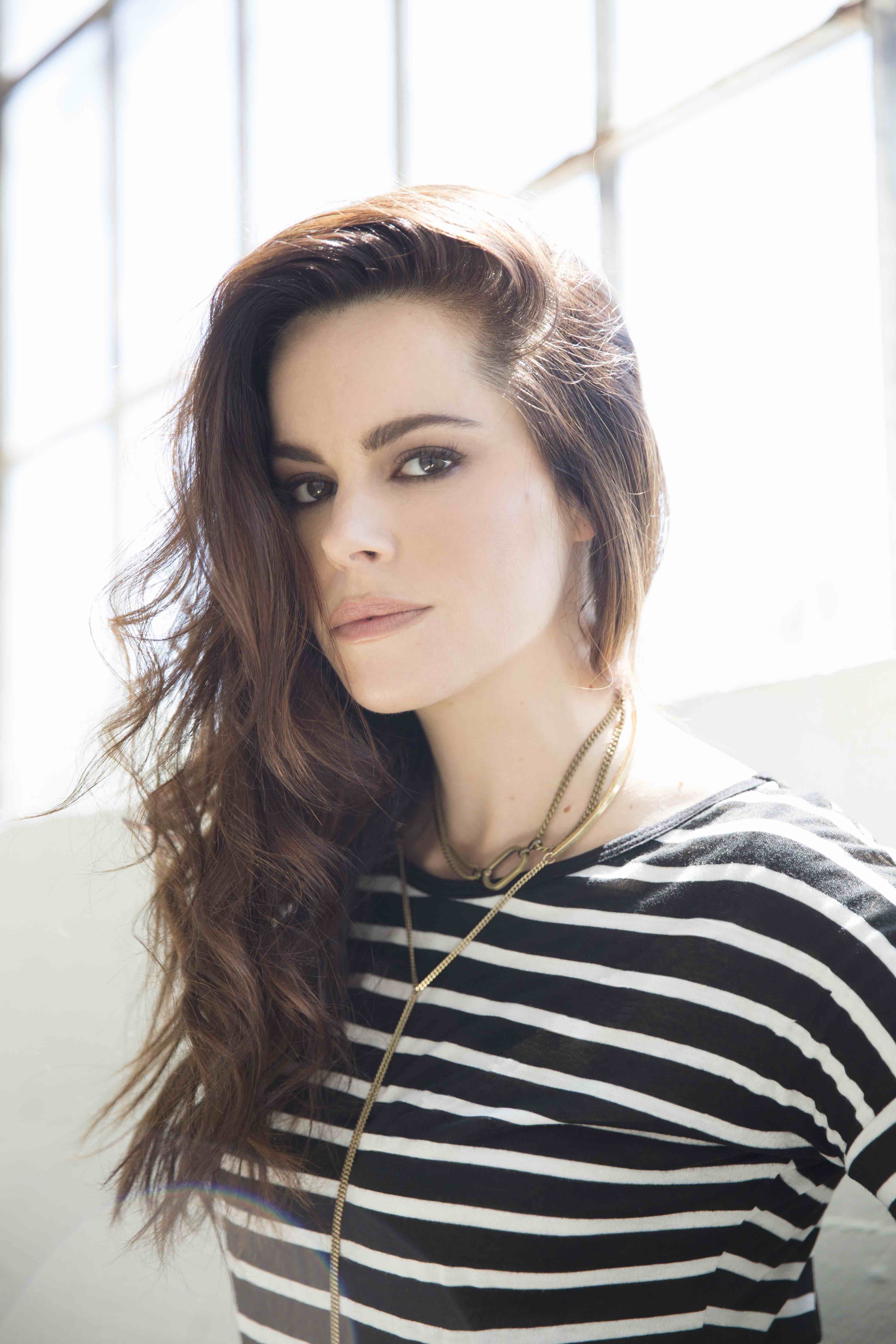 banjo kazooie recommends Emily Hampshire Sexy