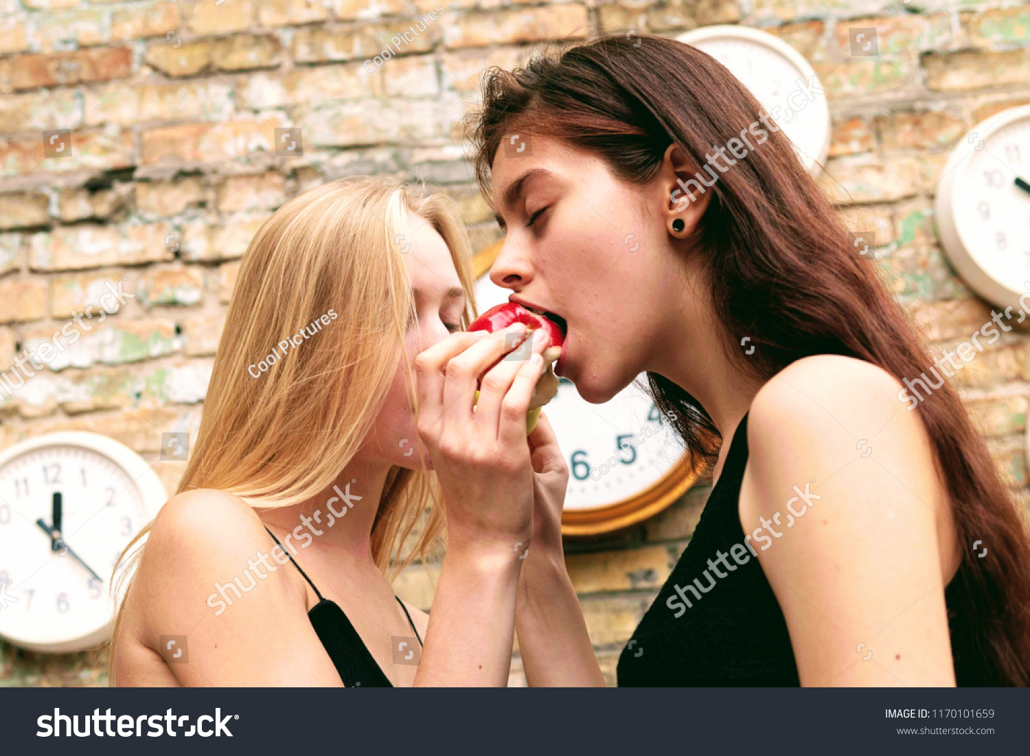 Mature Lesbian Seduces Teen Girl porn albums