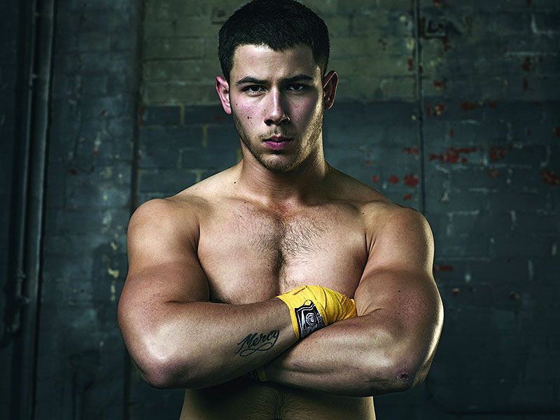 Nick Jonas Top Less naken eskorte