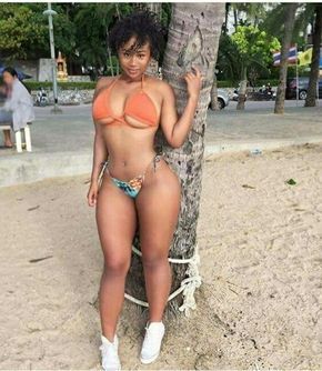 dania alrasheed share black girls with thongs on photos