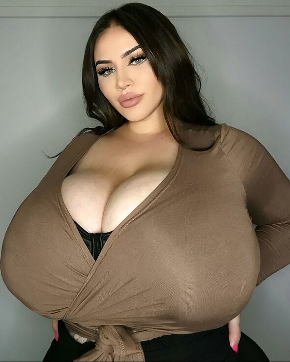 aurora coon add photo big boobs onlyfans