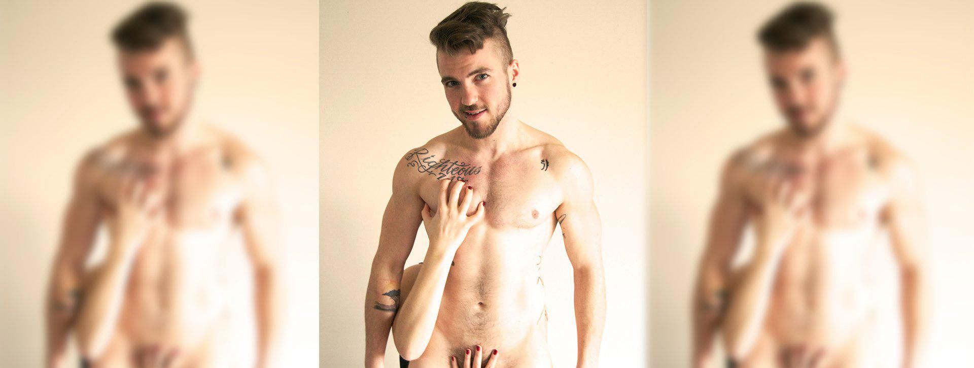ben wooding recommends adam levine nudes pic