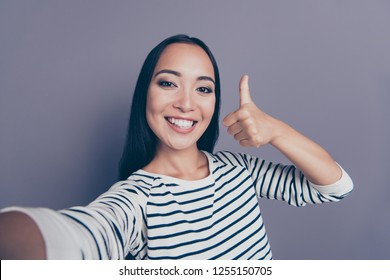 colleen chafe recommends Girl With Thumbs Up Selfie