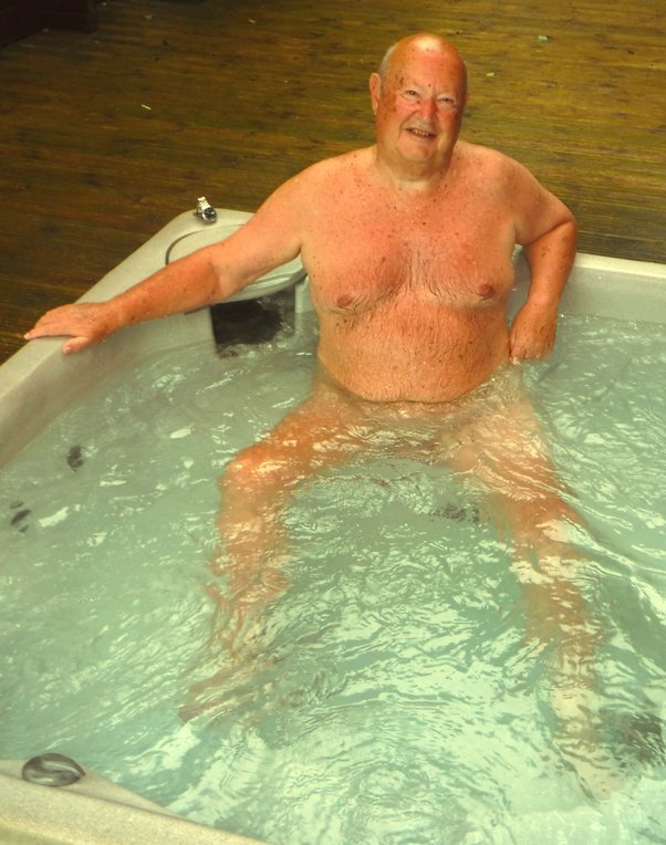 arthur hoffmann recommends Boobs In Hot Tub