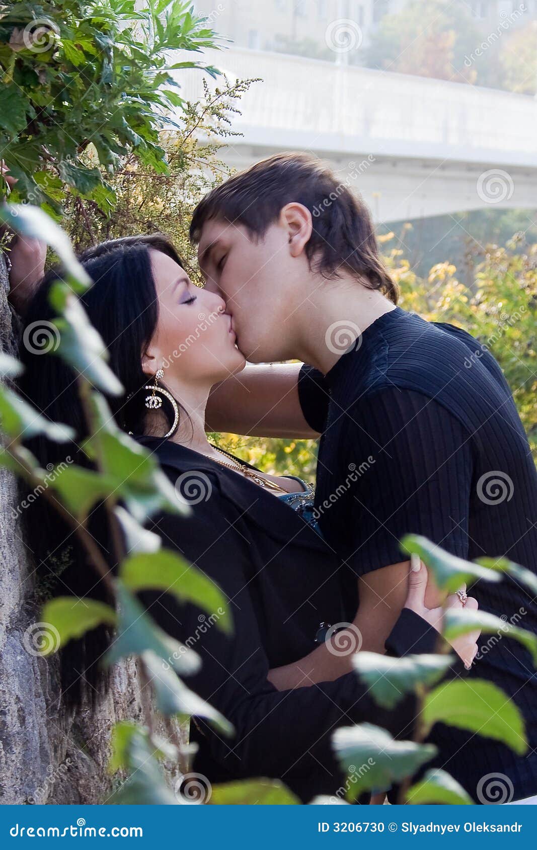crista lee add boy and girl kiss pics photo
