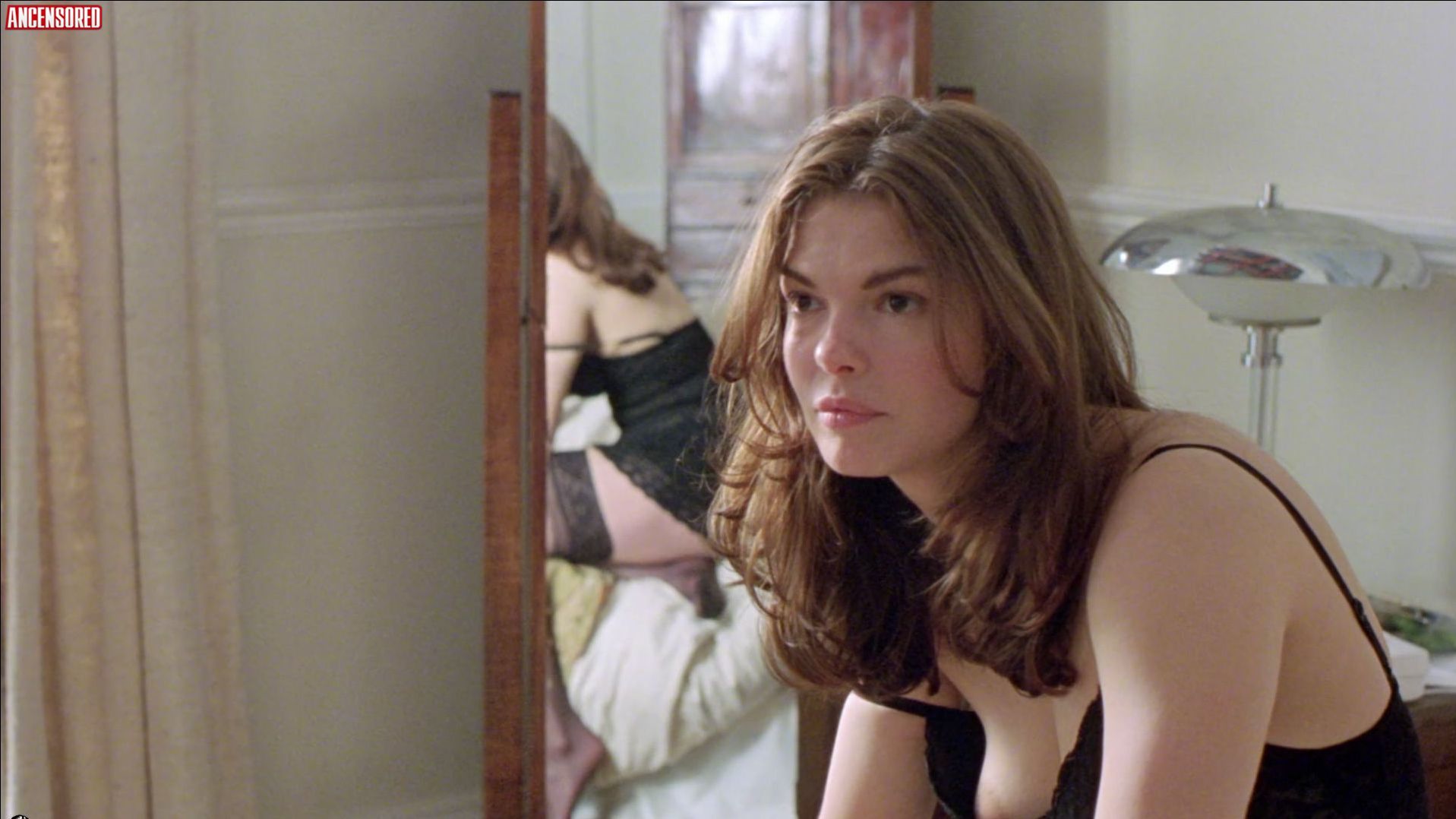carolyn bridgewater recommends jeanne tripplehorn naked pic