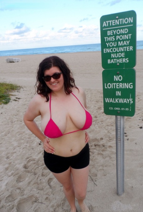anna scudder recommends Chubby Girls Nude Beach