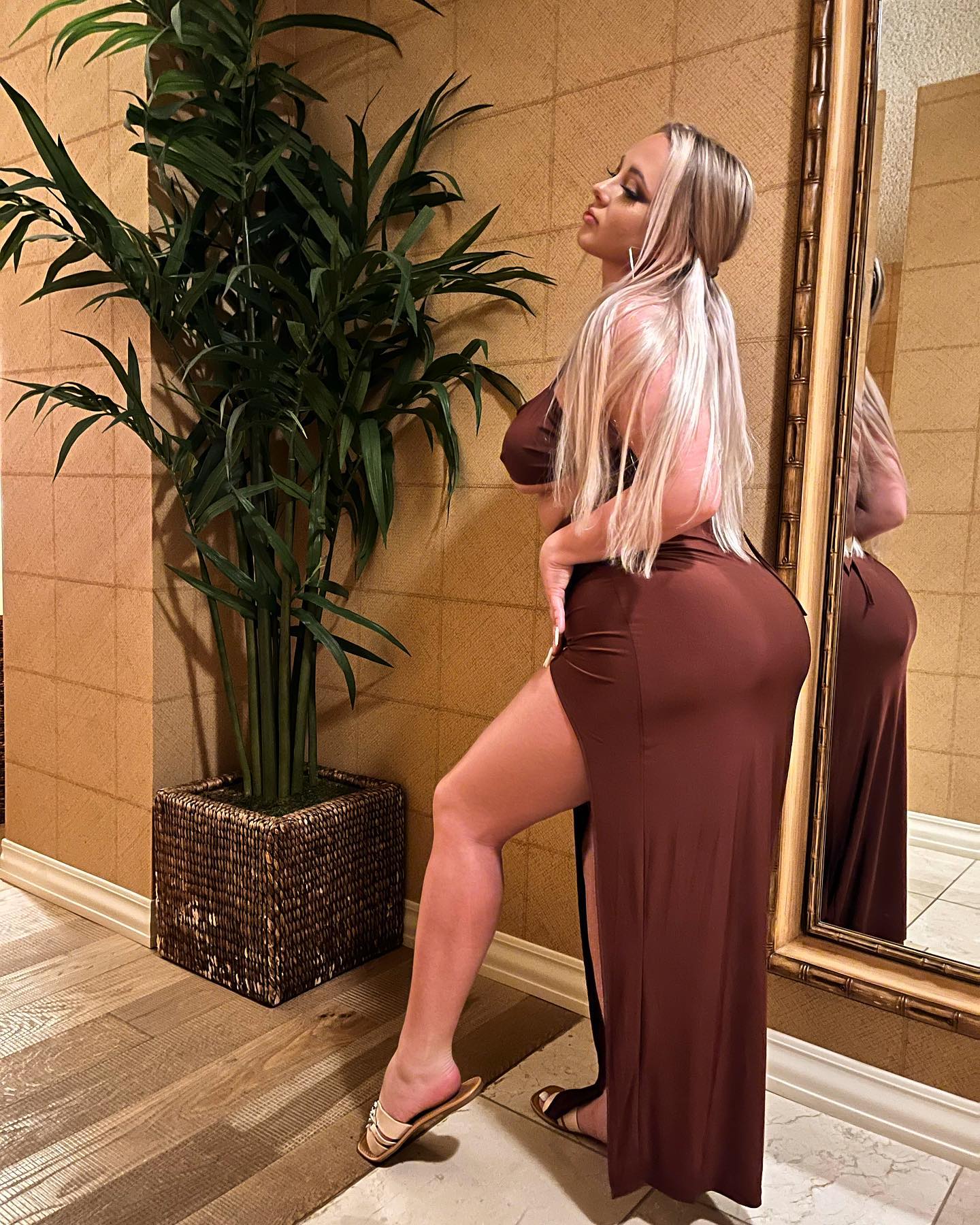 ana pucarevic recommends Hot Blonde Big Booty