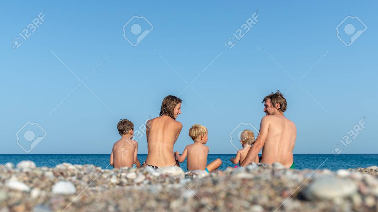 angel andrew recommends playas nudistas para familias pic