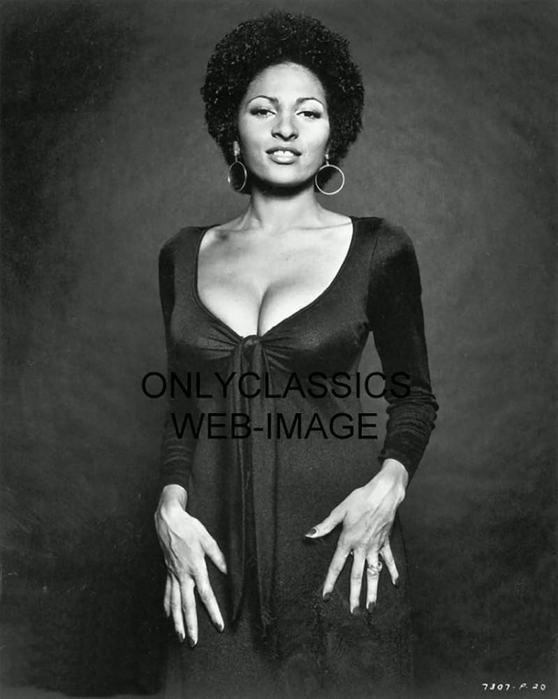 pam grier sexy photos