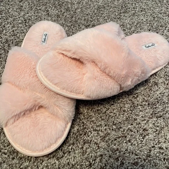 christina dollard add photo splendid slippers faux fur