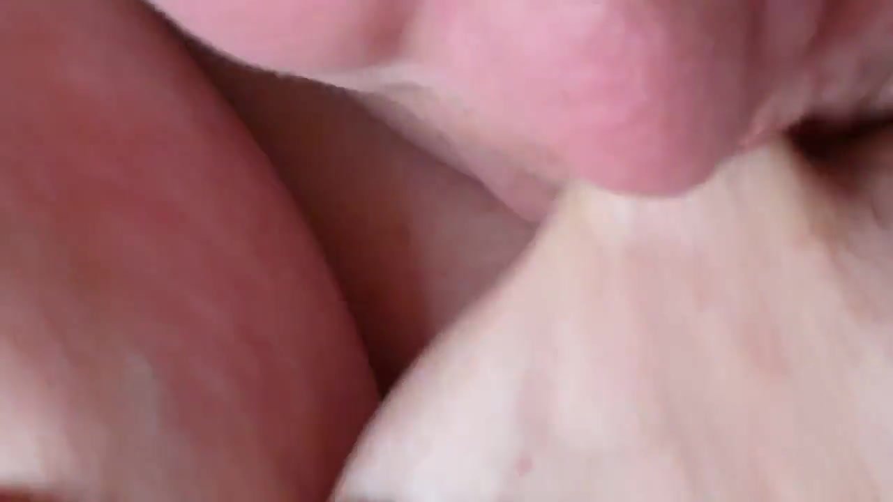 Girls Sucking Girls Nipples regensburg orgasmuskontrolle
