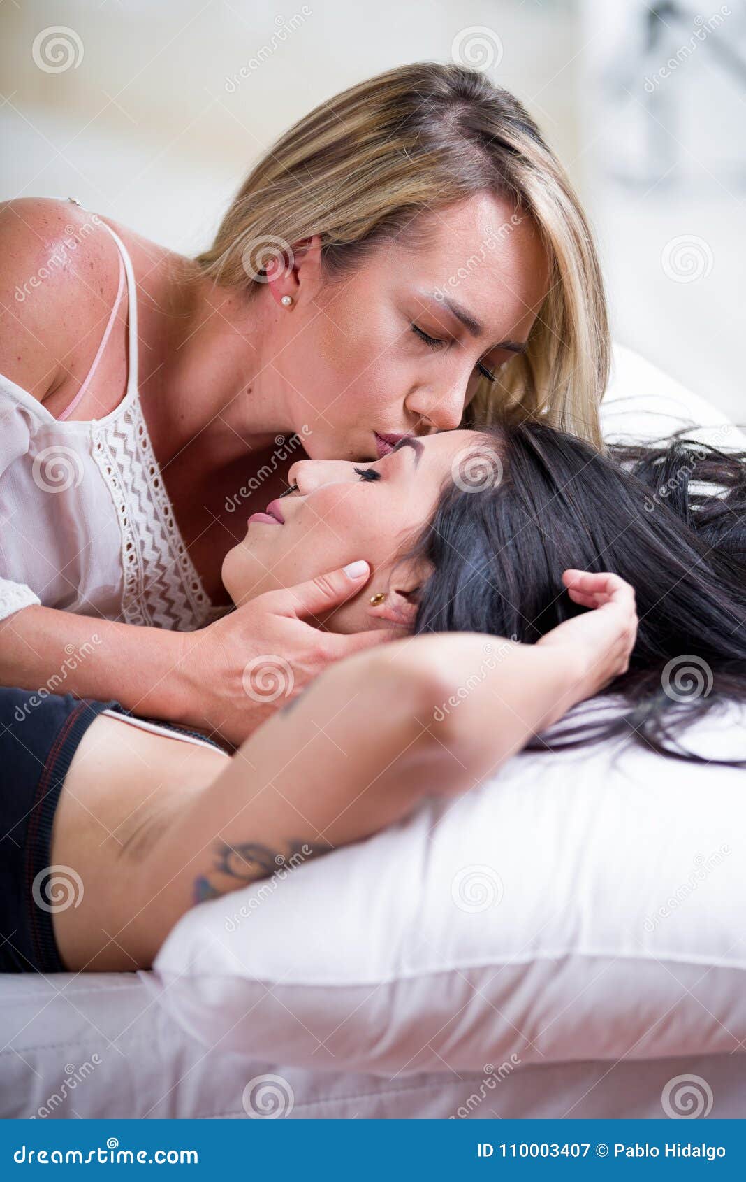 daniel barrenechea recommends young lesbians making out pic