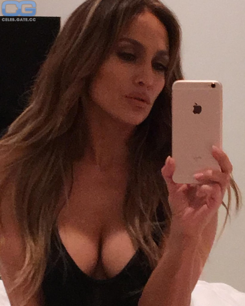 ana paula ribeiro add photo jennifer lopez the fappening