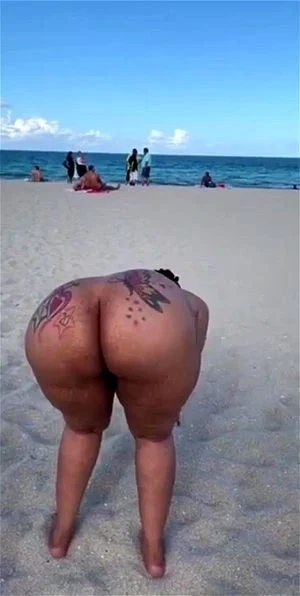 camila yepes add nude black ass on beach porn photo