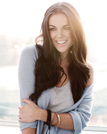 betty frey recommends serinda swan ass pic