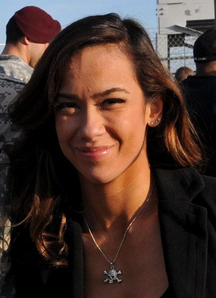 Aj Lee Look Alike kjendis paradise