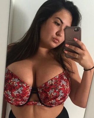 analisa mercado recommends Big Tits Selfies