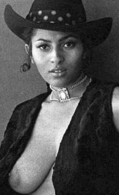 barry minton recommends Pam Grier Sexy Photos