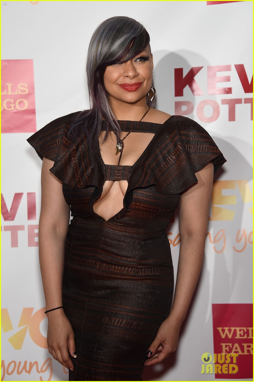 raven symone nipple slips