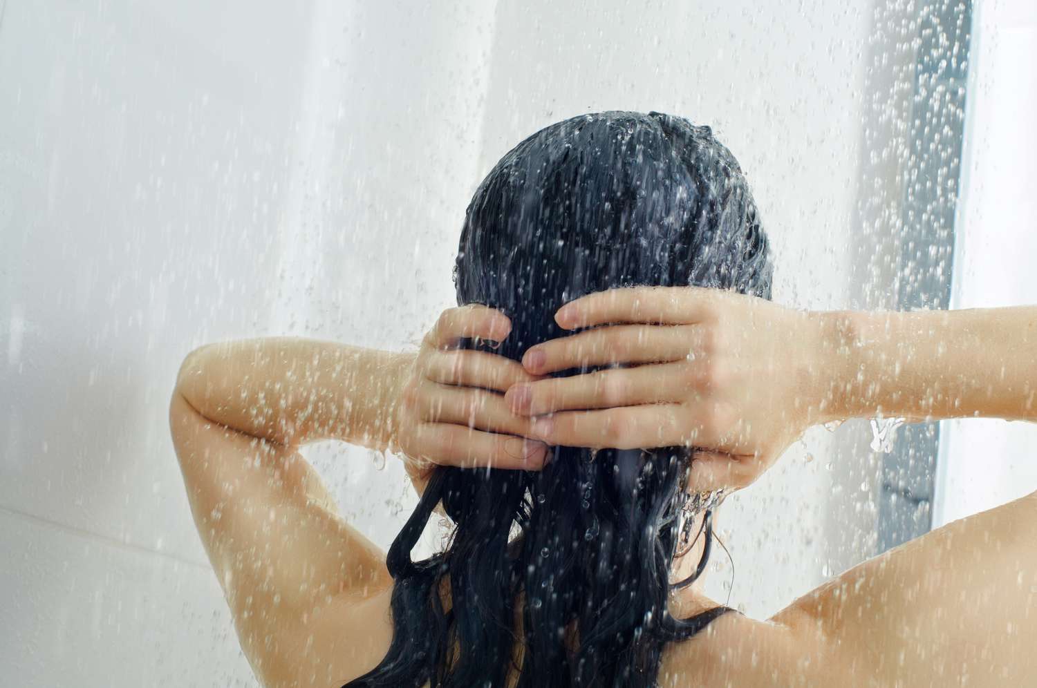 anas mn recommends Women Showering With Men